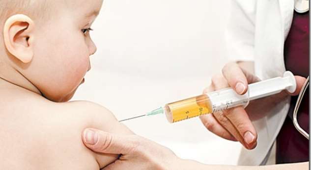 Rrezik nga epidemia e fruthit, mjekët: Vaksinoni fëmijët