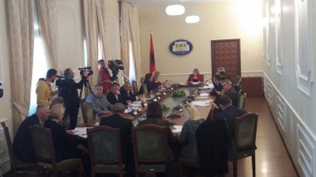 Tiranë, Komisioni i Ligjeve miraton marrëveshjen për koncesionin e bakrit