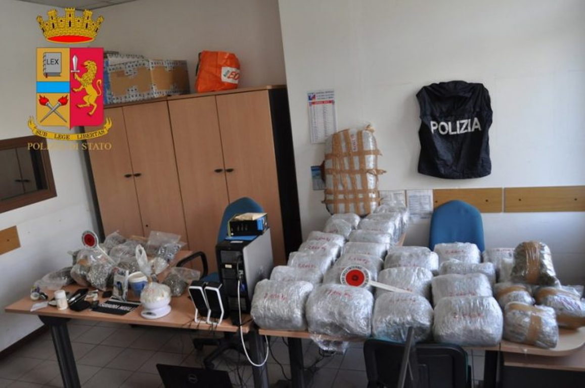 Itali, arrestohet shqiptari me 83 kg drogë të fshehura në banesë