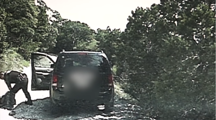 Tekas, zv.sherifi vret një automobilist të paarmatosur (Video)