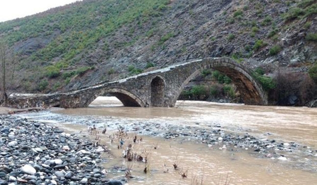 Ura e Kamares, një bukuri mesjetare e lënë në harresë