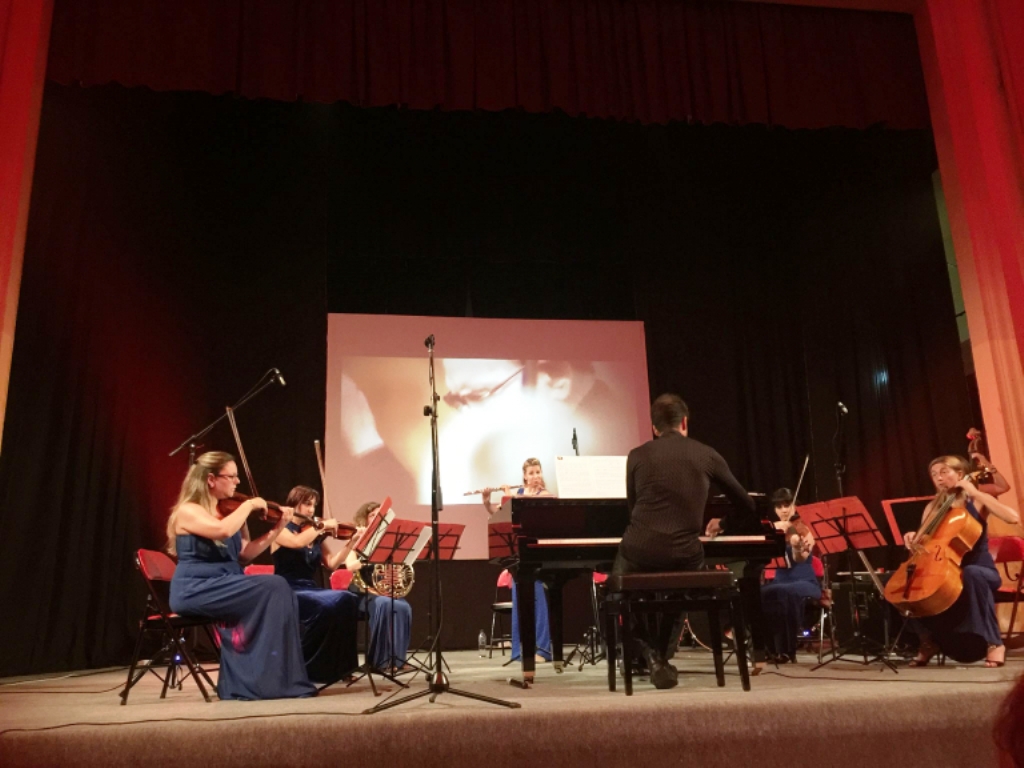 Instrumentistet italiane “sollën” Enio Morriconen në Vlorë