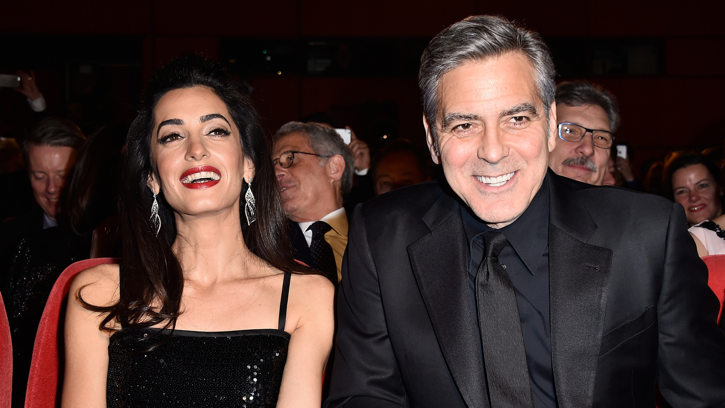 George Clooney, nën efektin e "qetësuesve" pas lindjes së binjakëve