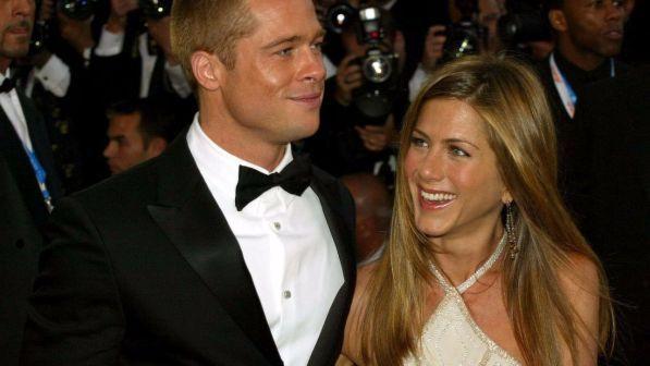 Brad Pitt i kërkon falje Jennifer Aniston që e la në 2005-ën