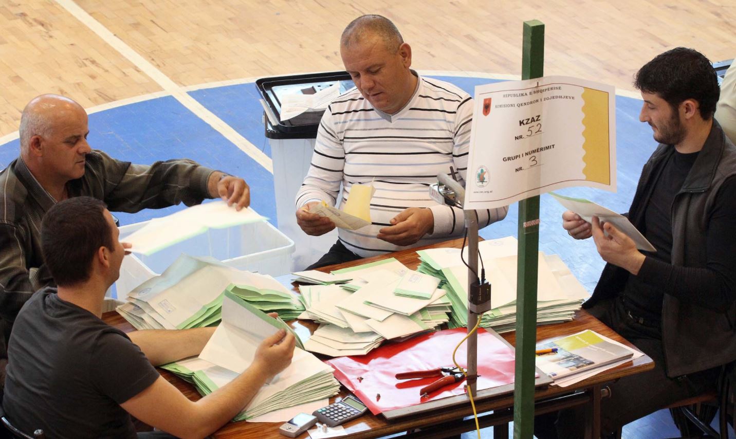 KQZ: Ndërprerja e numërimit të votave, të rinisë menjëherë