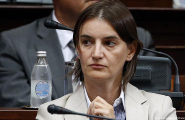 E re, lesbike dhe besnike - kryeministrja e re e Serbisë