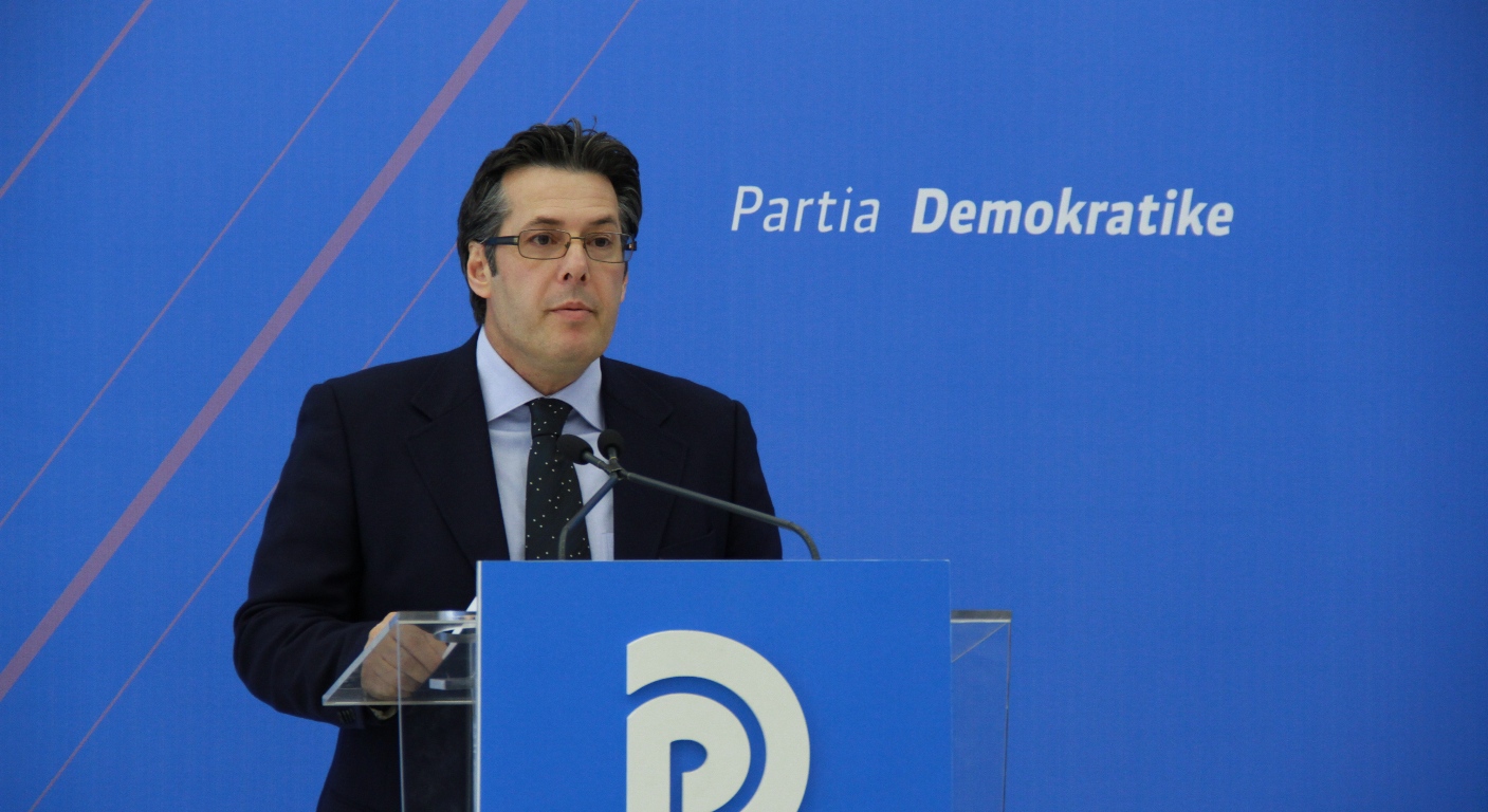 “ANTENA JASHTË FAMILJES”: Edi Paloka: Analizat e zgjedhjeve do t’i bëjë Ilir Beqaj...