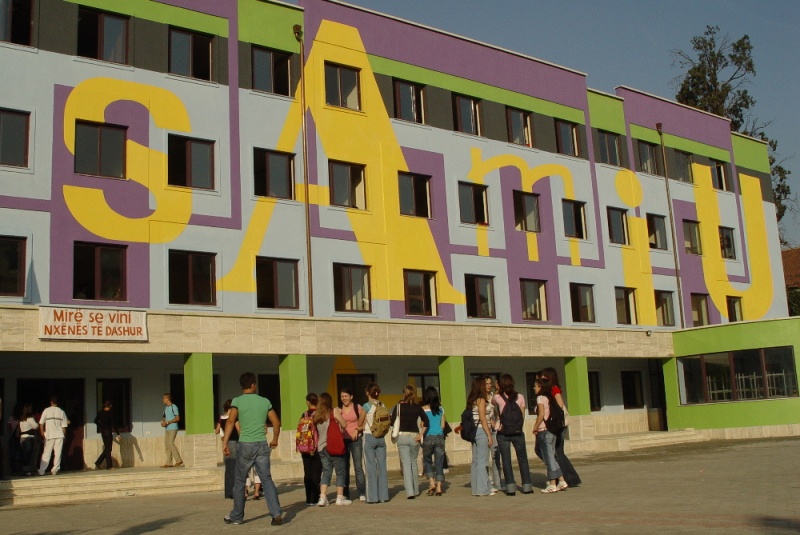 What are the best schools in Tirana