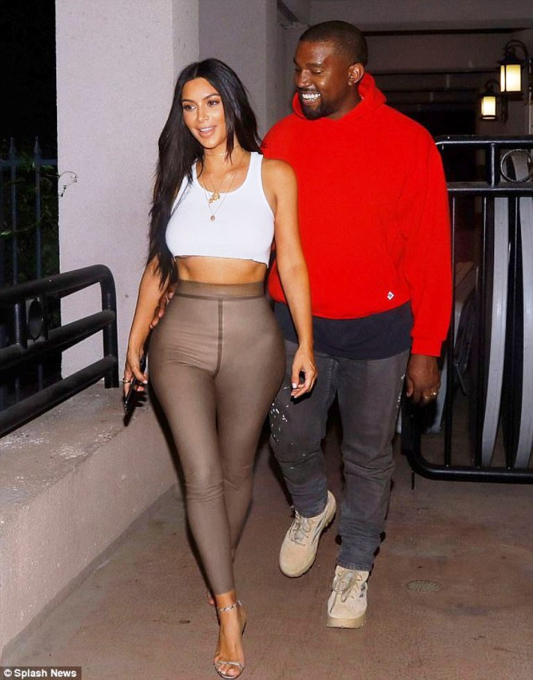 Kim Kardashian dhe Kanye West presin fëmijën e tretë me nënë zëvendësuese