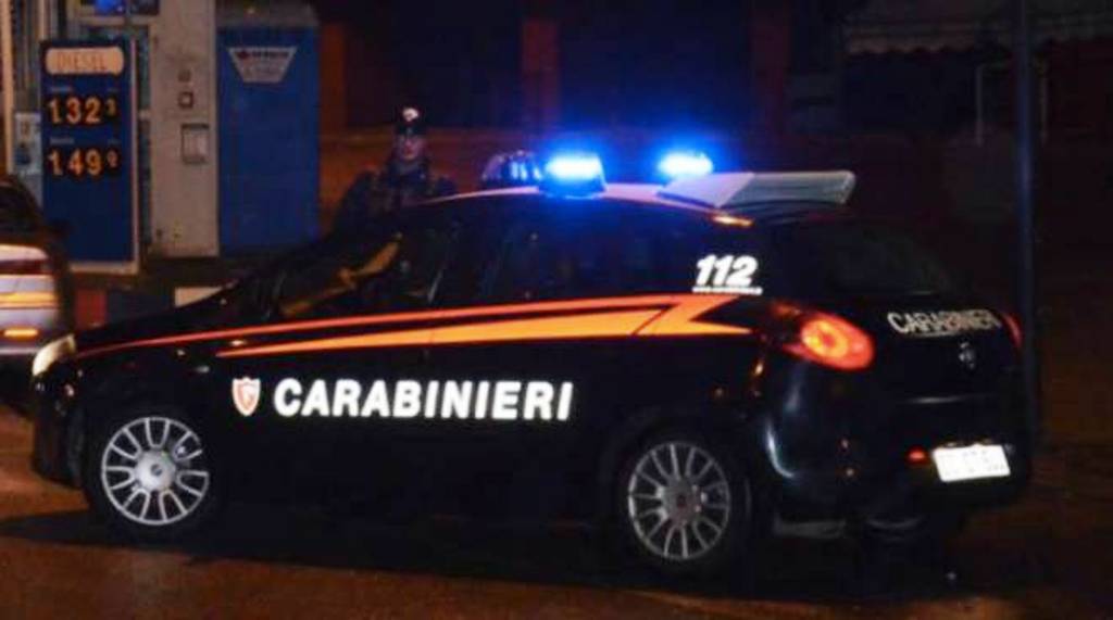 Hodhën drogën nga dritarja dhe tentuan t'ia mbathnin, arrestohen 3 shqiptarë në Itali