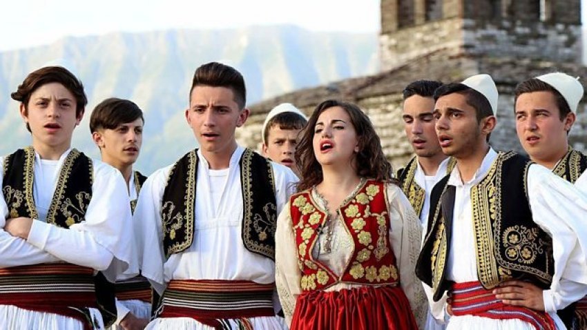 Radio BBC kujton  Ditën Ndërkombëtare të Trashëgimisë Kulturore përmes “sazeve” shqiptare