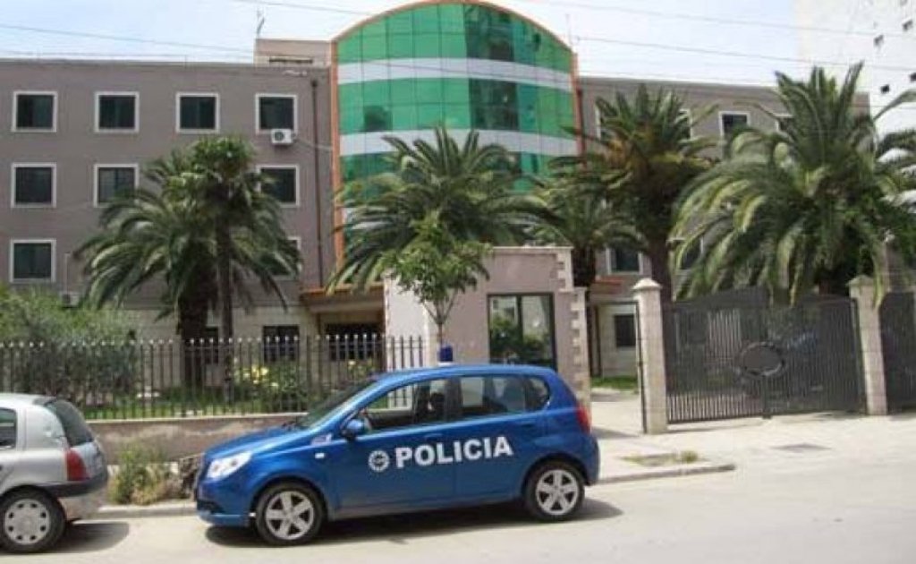 Rekrutonin klientet, prostitucion për 5 mijë lekë, në pranga dy femra nga Durrësi