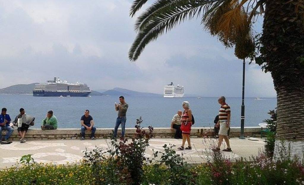 Turizmi, të huajt vijnë në Shqipëri vetëm për pak ditë