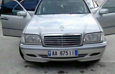 Grabitja e automjetit në Korçë shpërblim kush jep informacion