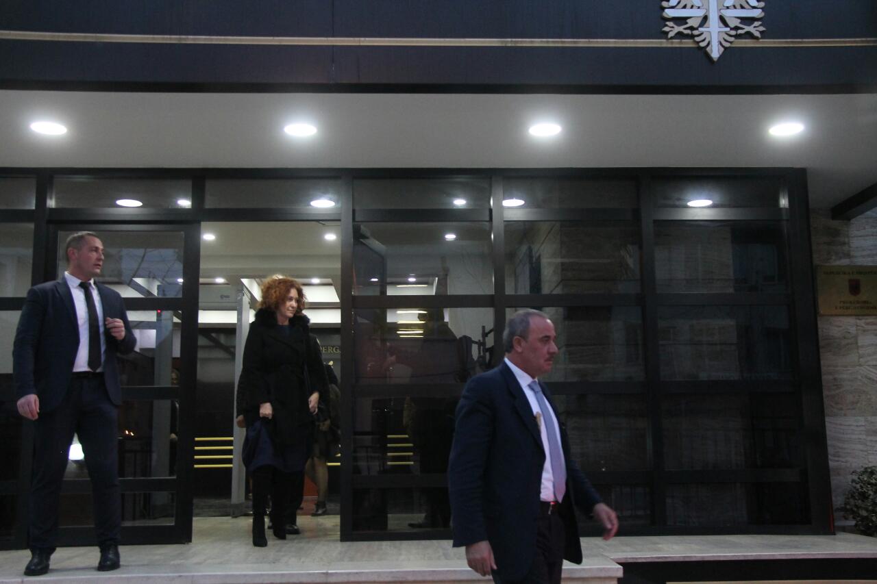 Kryeprokurorja Marku pret në zyrë ambasadoren e BE-së, Romana Vlahutin