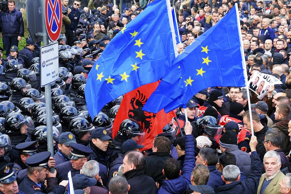 Eksperti holandez për FT: BE-ja duhet të mbrojë, jo të hedh poshtë reformat e Shqipërisë!