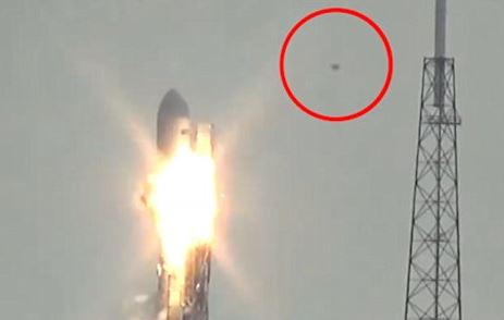 VIDEO/ A e shkatërruan alienët këtë raketë kozmike? Në pamje duket një objekt i çuditshëm