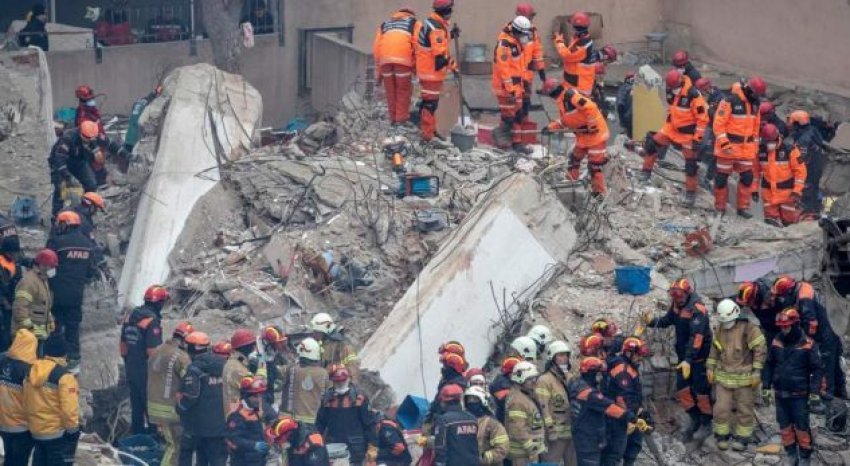 Shembja e ndërtesës në Stamboll ka shkuar në 21 numri i të vdekurve