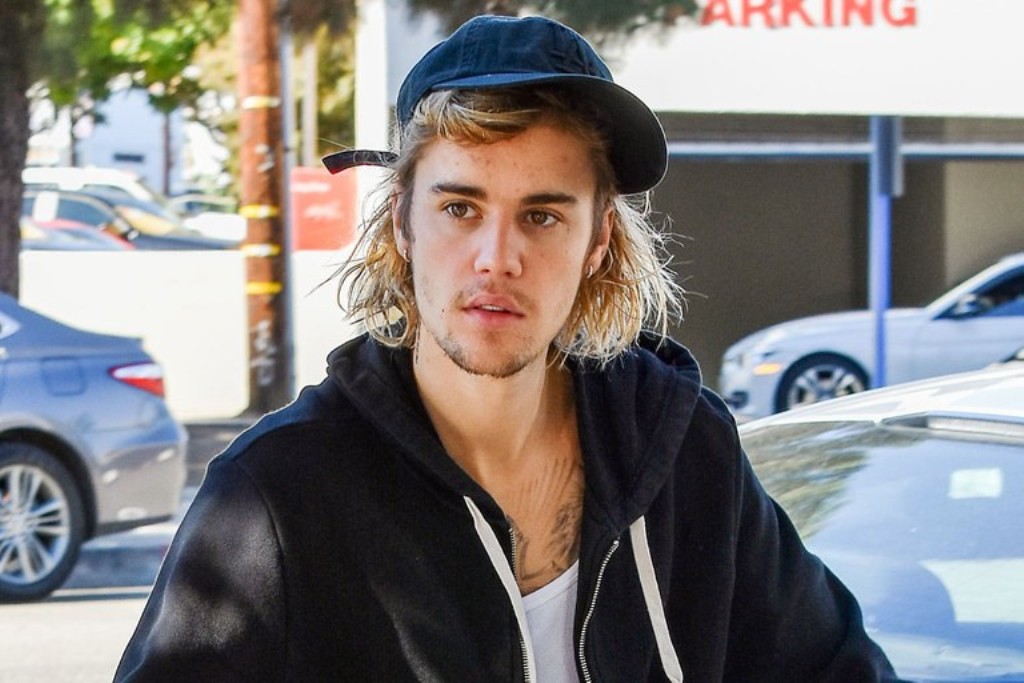 Justin Bieber në depresion, ndërpret karrierën dhe kërkon ndihmë nga fansat: Lutuni për mua!