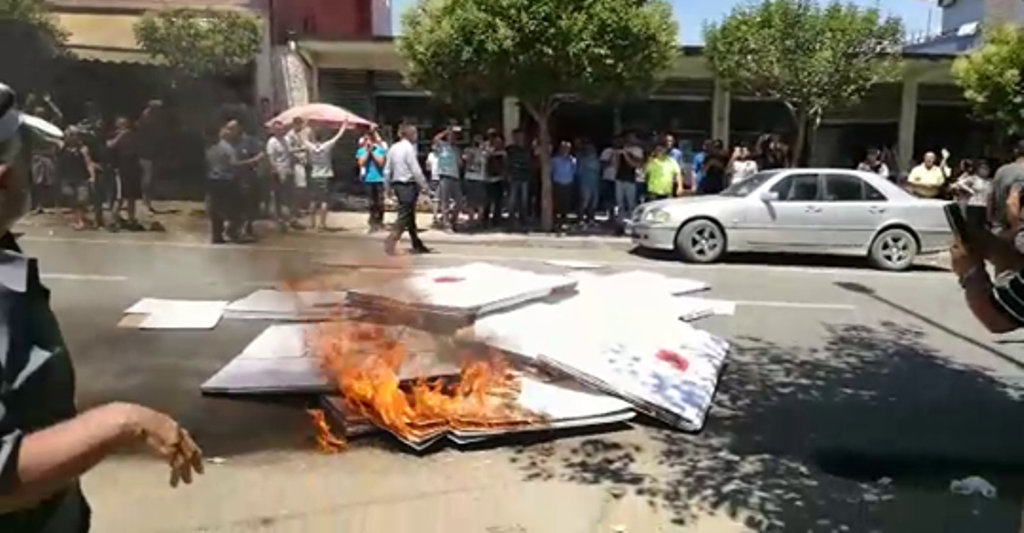 Opposition supporters destroy electoral materials